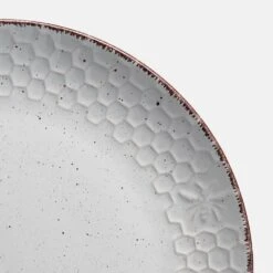 Bumble Bee White 16 Piece Dinnerware Set, Service For 4 -Deals Tableware Store 5274285 QuarterPlate silo